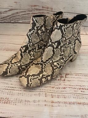 Urban Outfitters Women's Snake-Print Ankle Boots in Black & Cream
